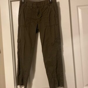 Cute dark green cargo jeans